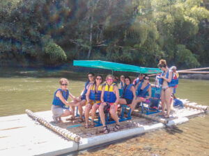 Recorrido en Balsa por el Río la Vieja desde Pereira