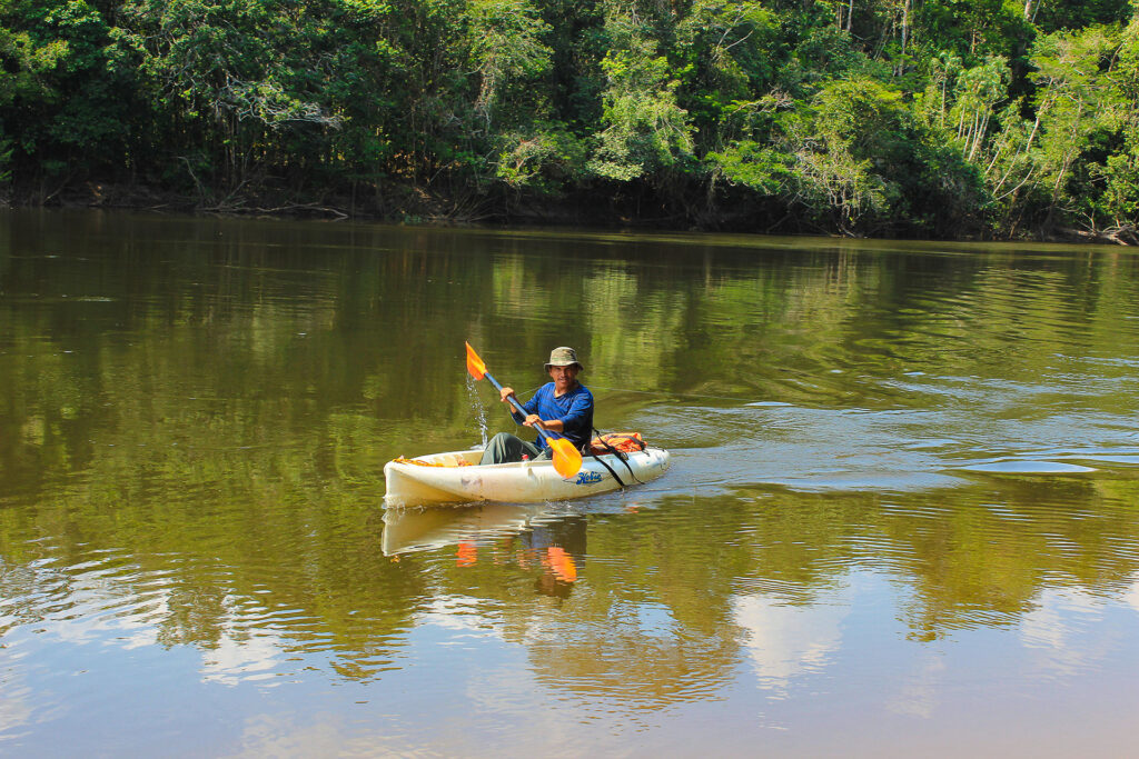 Kayak o Canotaje en el Amazonas – Naturaleza y Aventura