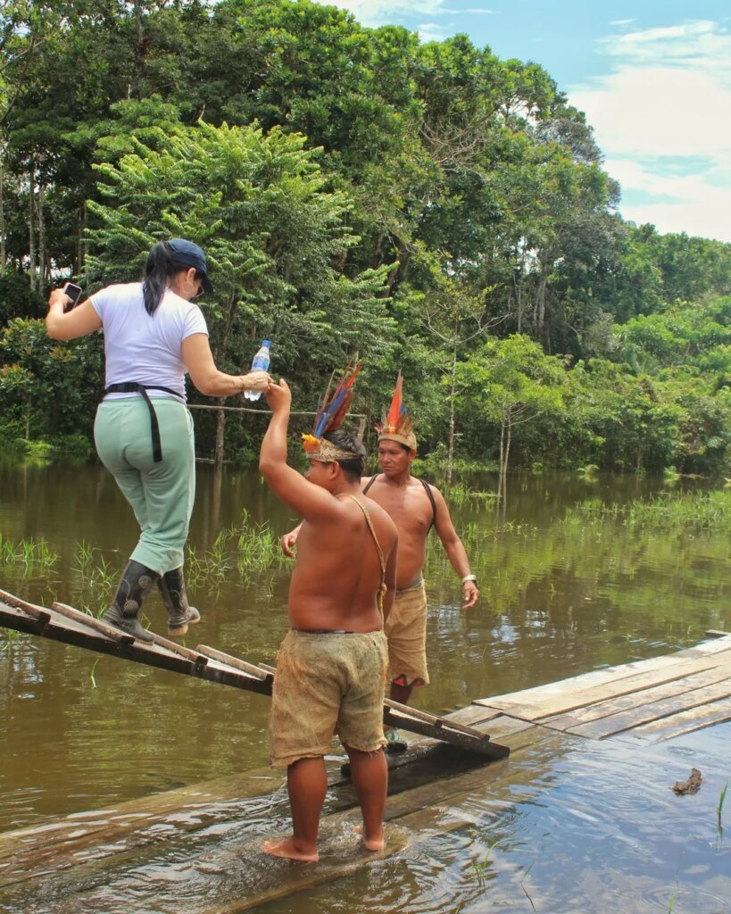 Amazonas en 1 día: Puerto Nariño, Puerto Alegria y Delfines