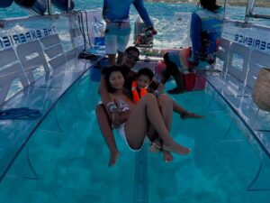 Experiencia en Bote Trasparante Por La Bahia de San Andres