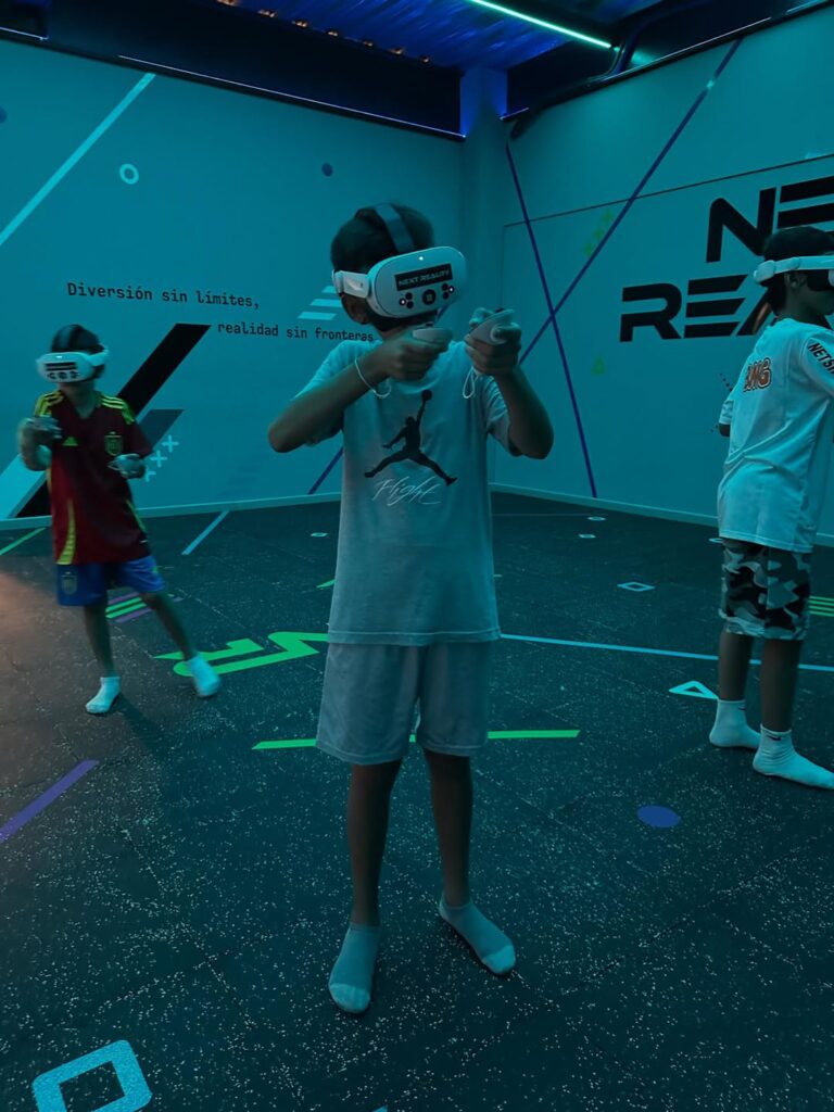 Vive la Experiencia de Jugar con Realidad virtual en Cali