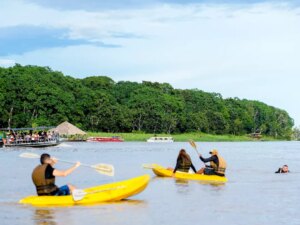 Kayak o Canotaje en el Amazonas – Naturaleza y Aventura