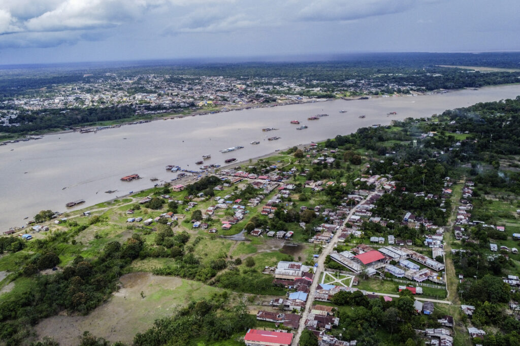 City Tour Huellas Fronterizas – 3 Países en 1 Día
