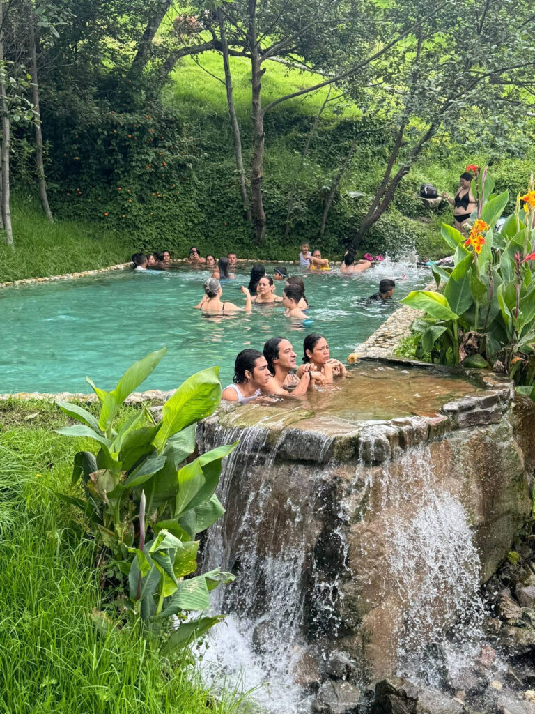 Excuersion a los Termales Agua Tibia de Coconuco