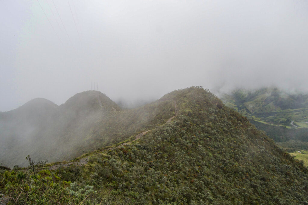 Tour al Volcán Cerro Bravo + Termales desde Manizales