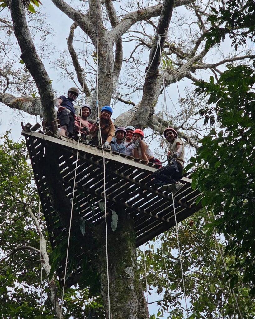Super Combo extremo: Canopy + kayak en el Rio Amazonas