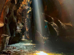 Cañón del Güape: Aventura y Tubing entre Gigantes de Roca