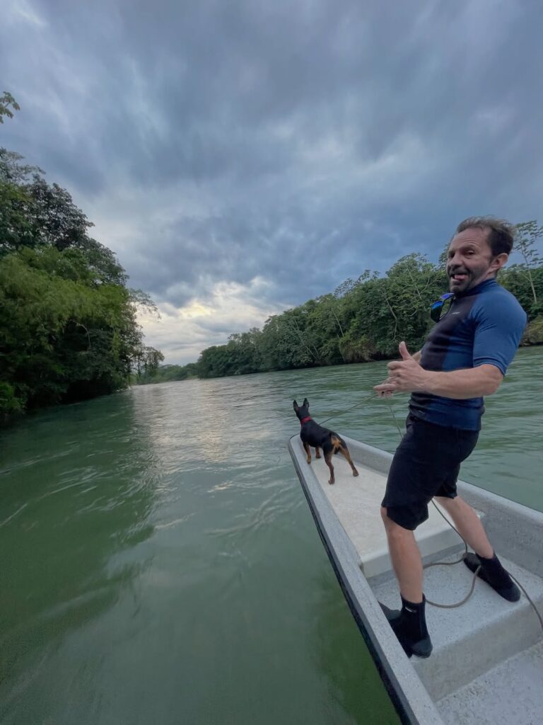 Experiencia por el Río La Miel en Bodyrafting y Cascada La Clara
