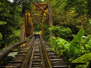 Tour Privado a San Cipriano Charco Cristalino, Cascadas y Tubing desde Cali