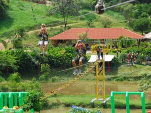 Parque de Desafio Makute: Con mas de 10 Atracciones