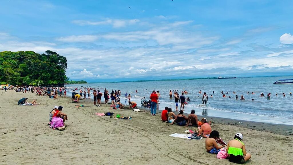 Tour de un dia a Playa Piangüita con Almuerzo desde Buenaventura