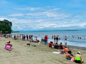 Tour de un dia a Playa Piangüita con Almuerzo desde Buenaventura