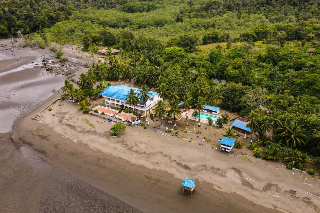 Plan de 2 dias y 1 Noche al Pacifico, Selva, Rio y Playa.
