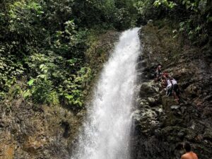 Tour a Quebrada El Salto: Charcos y Cascadas desde Cali