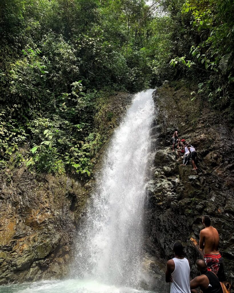 Tour a Quebrada El Salto: Charcos y Cascadas desde Cali
