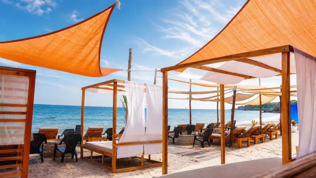 Tour dia Completo al cub de Playa Nakawa Beach Club en Tierra Bomba